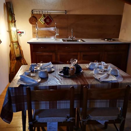 Vila Agriturismo Magnarosa Barge Pokoj fotografie