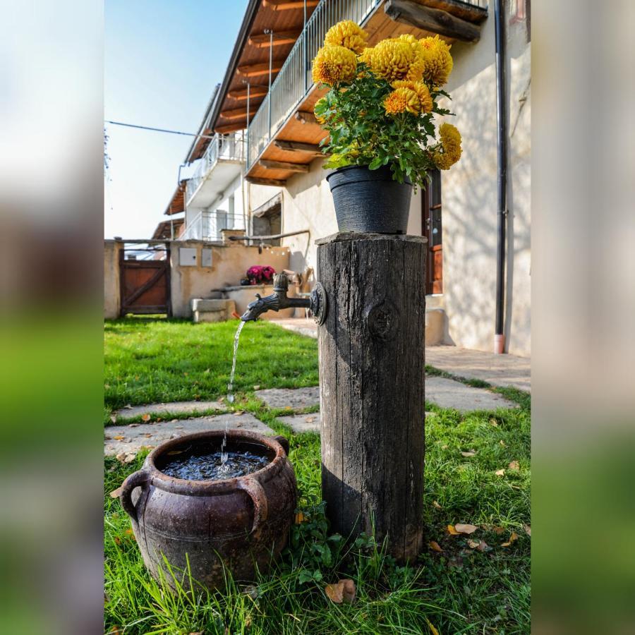 Vila Agriturismo Magnarosa Barge Exteriér fotografie