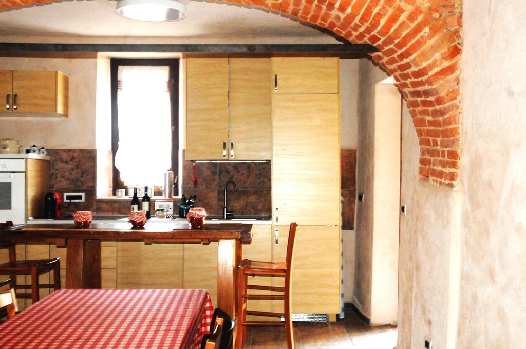 Vila Agriturismo Magnarosa Barge Exteriér fotografie